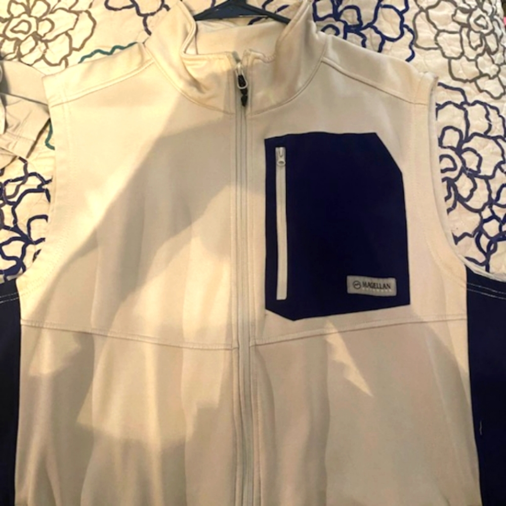 Magellan zip up vest